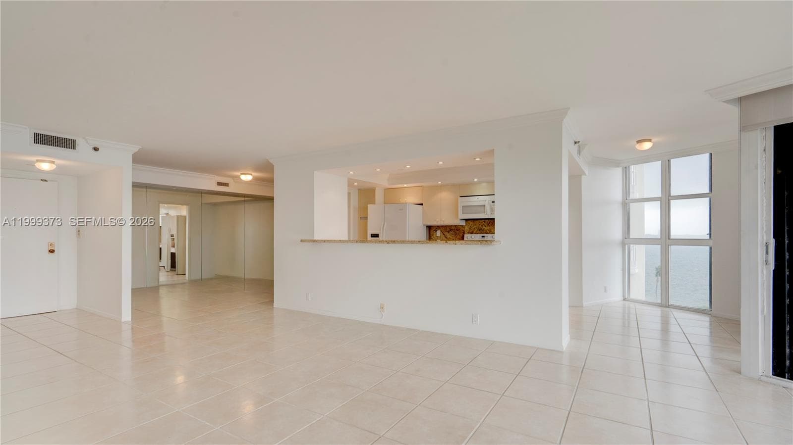 4000 Towerside Ter # 908, Miami FL 33138 — 2