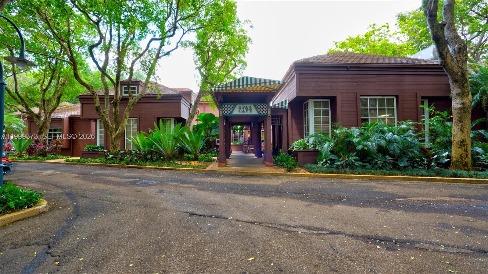 4000 Towerside Ter # 908, Miami FL 33138 — 24