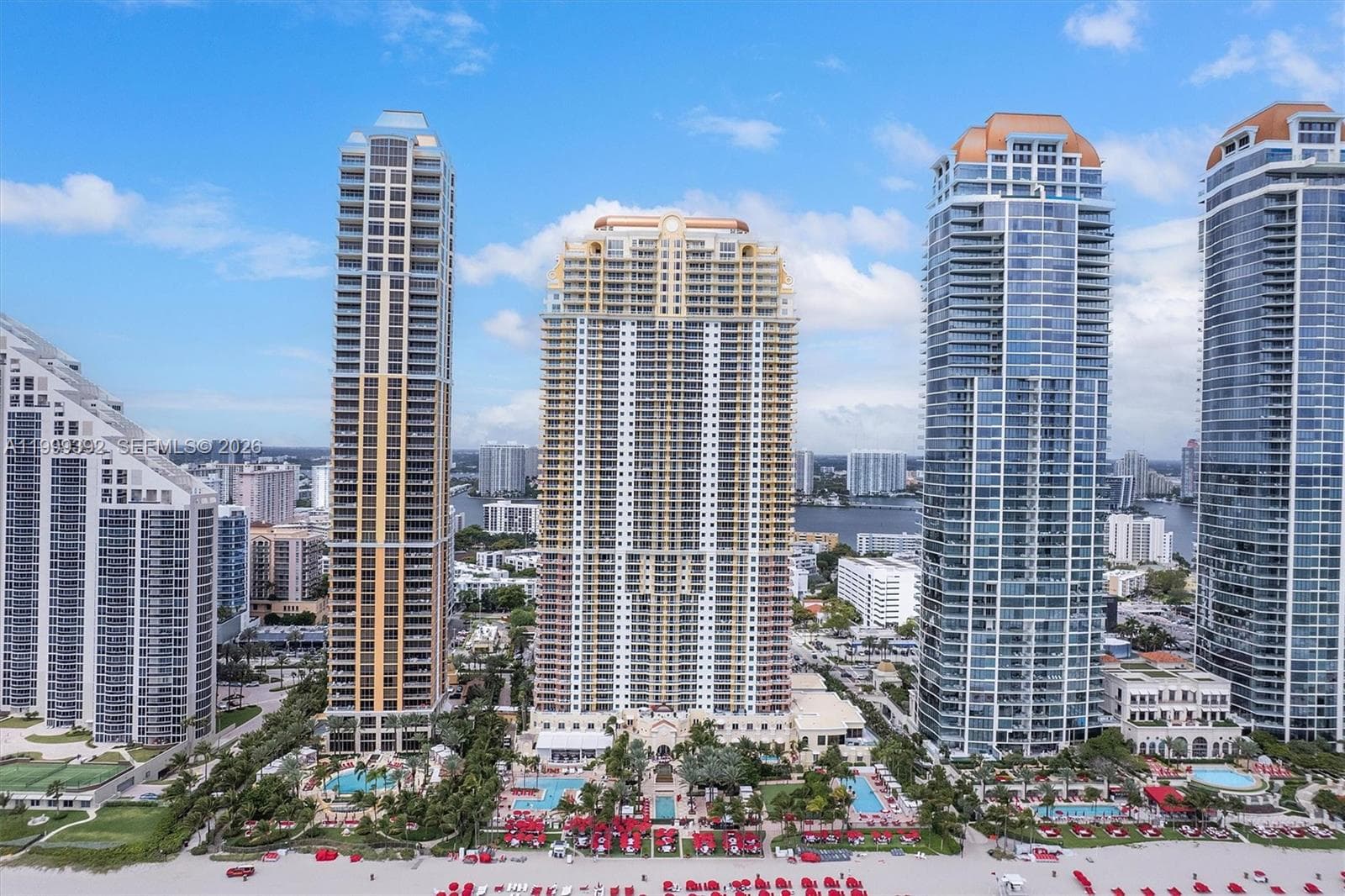 17875 Collins Ave, Sunny Isles Beach FL 33160 — 37