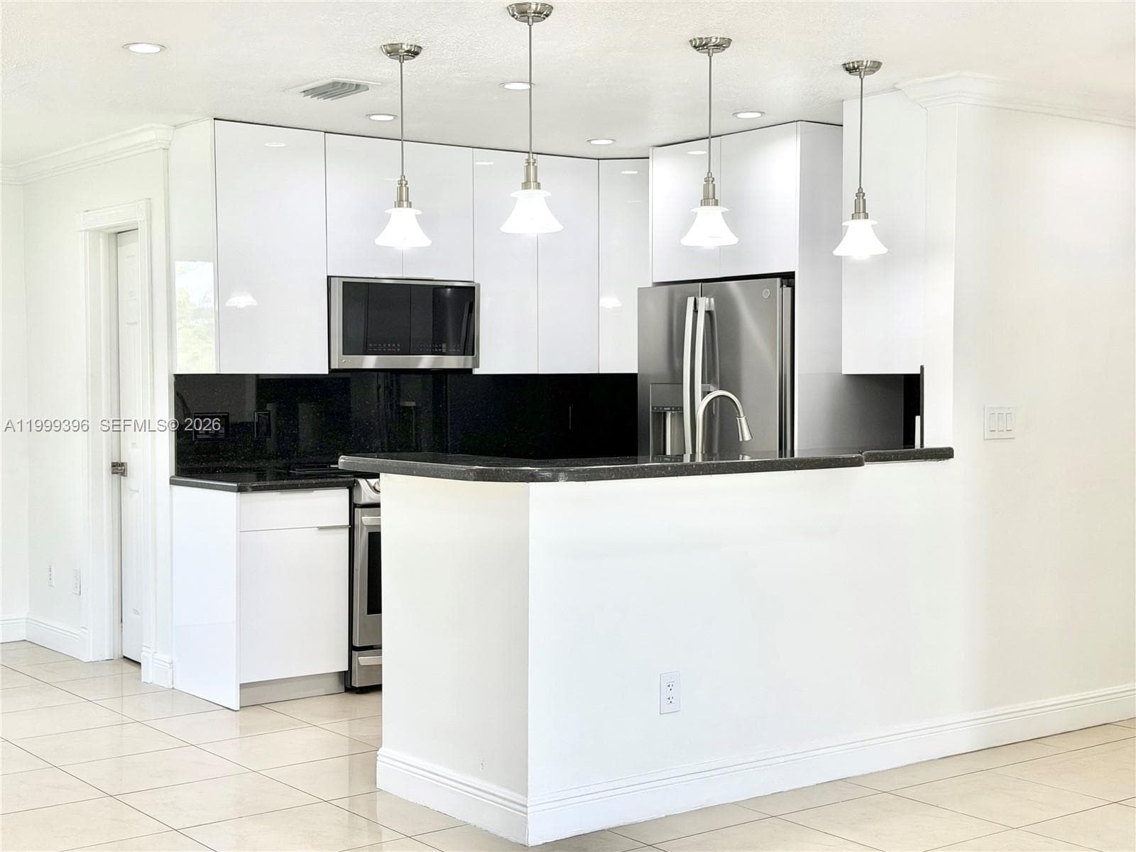 3250 SW 72 CT, Miami FL 33155 — 47