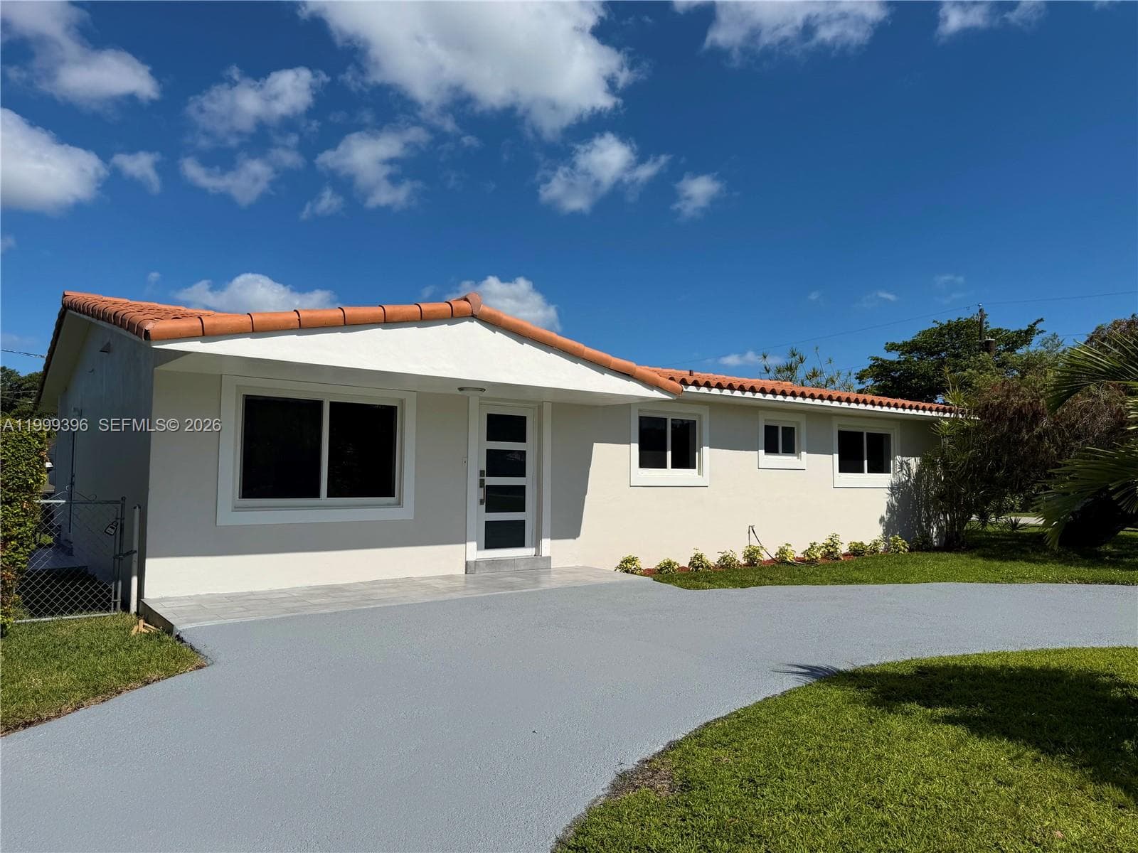 3250 SW 72 CT, Miami FL 33155 — 9