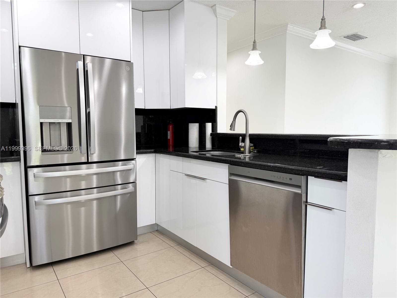 3250 SW 72 CT, Miami FL 33155 — 41
