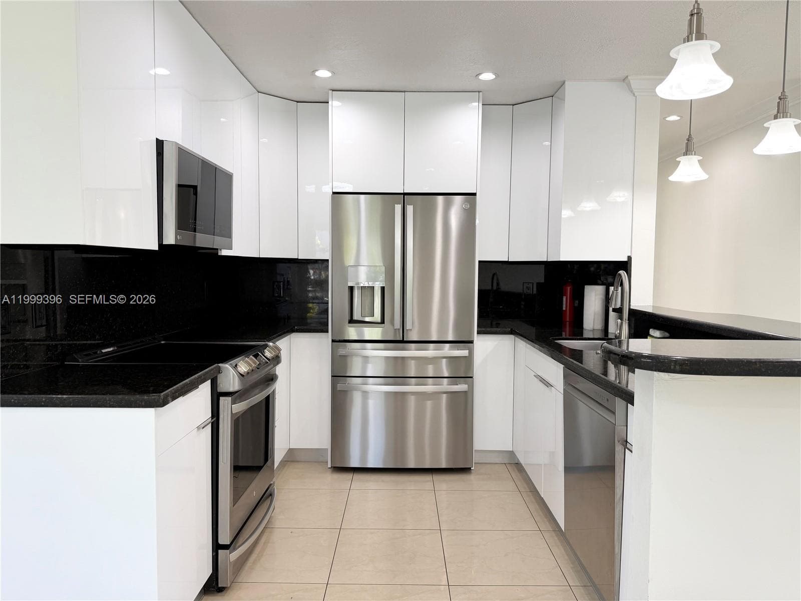 3250 SW 72 CT, Miami FL 33155 — 44