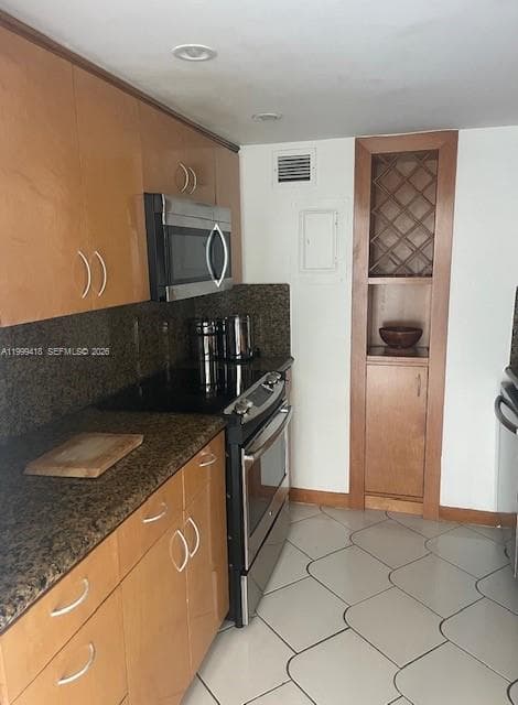 900 Bay Dr # 311, Miami Beach FL 33141 — 12