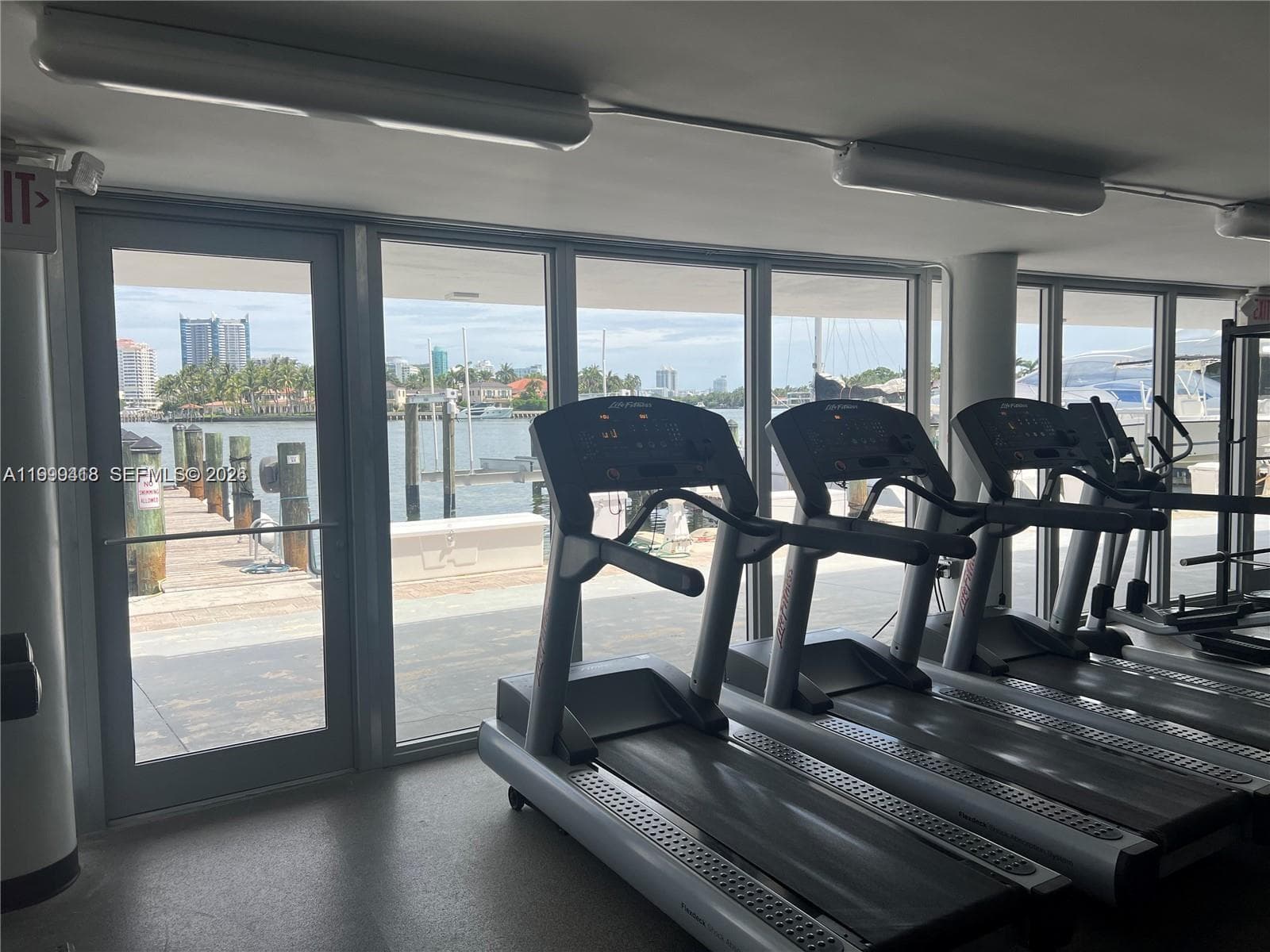 900 Bay Dr # 311, Miami Beach FL 33141 — 36