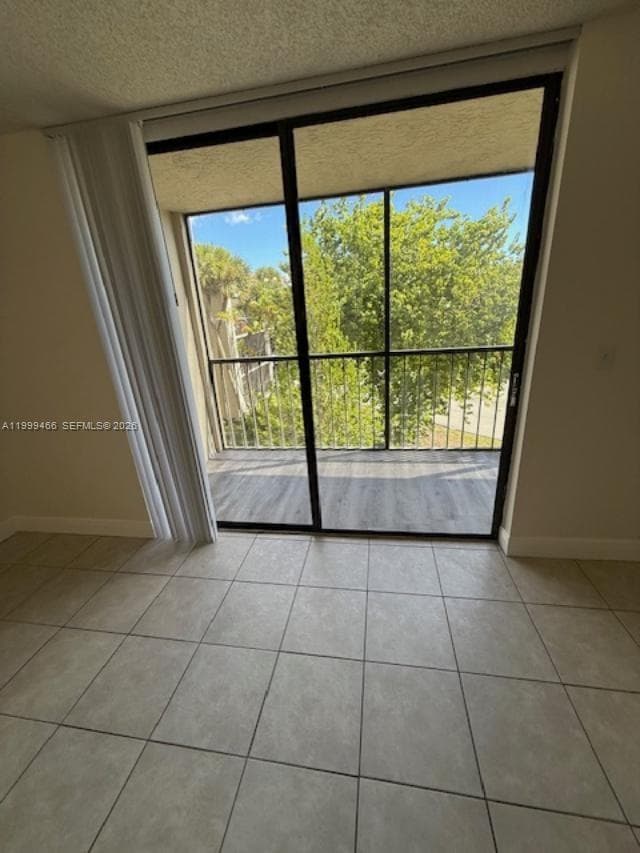 8075 SW 107th Ave # 305, Miami FL 33173 — 25