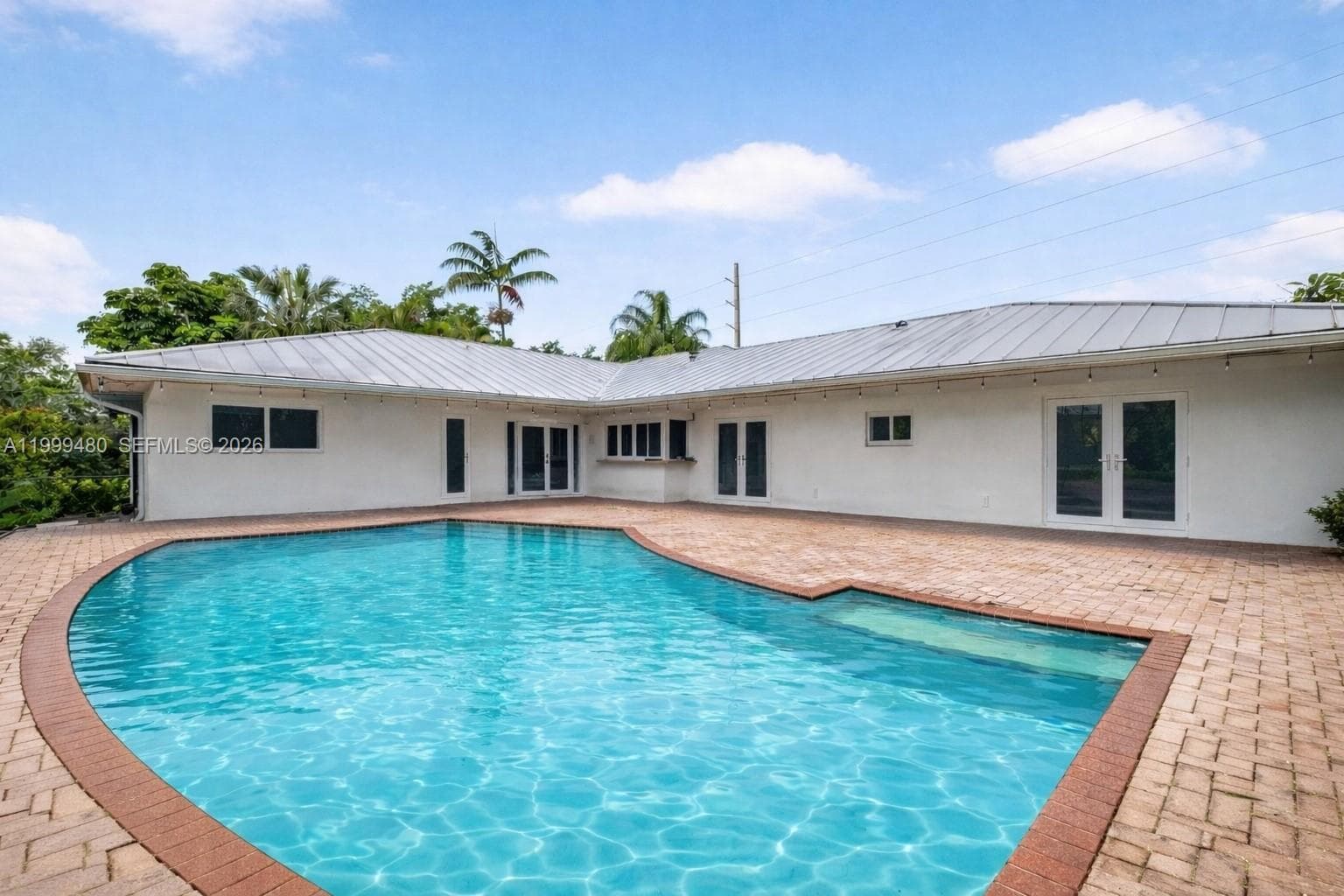 8400 SW 178th St, Palmetto Bay FL 33157 — 1