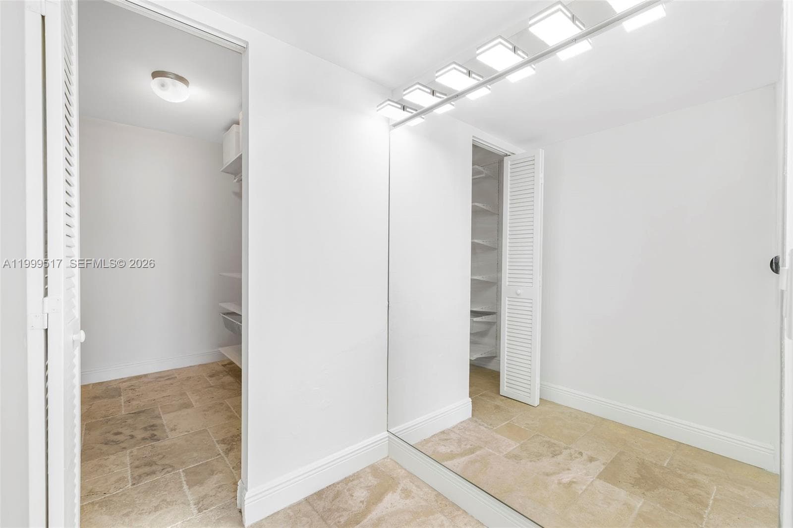 1420 Brickell Bay Dr # 1401A, Miami FL 33131 — 33