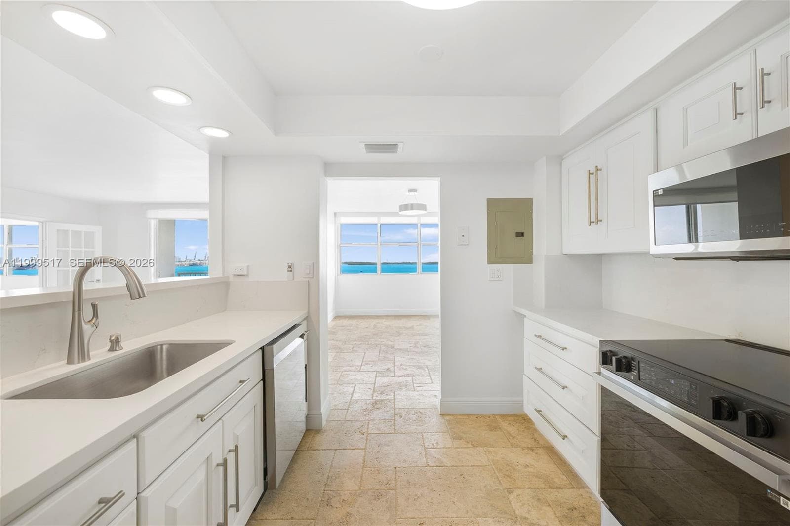 1420 Brickell Bay Dr # 1401A, Miami FL 33131 — 19