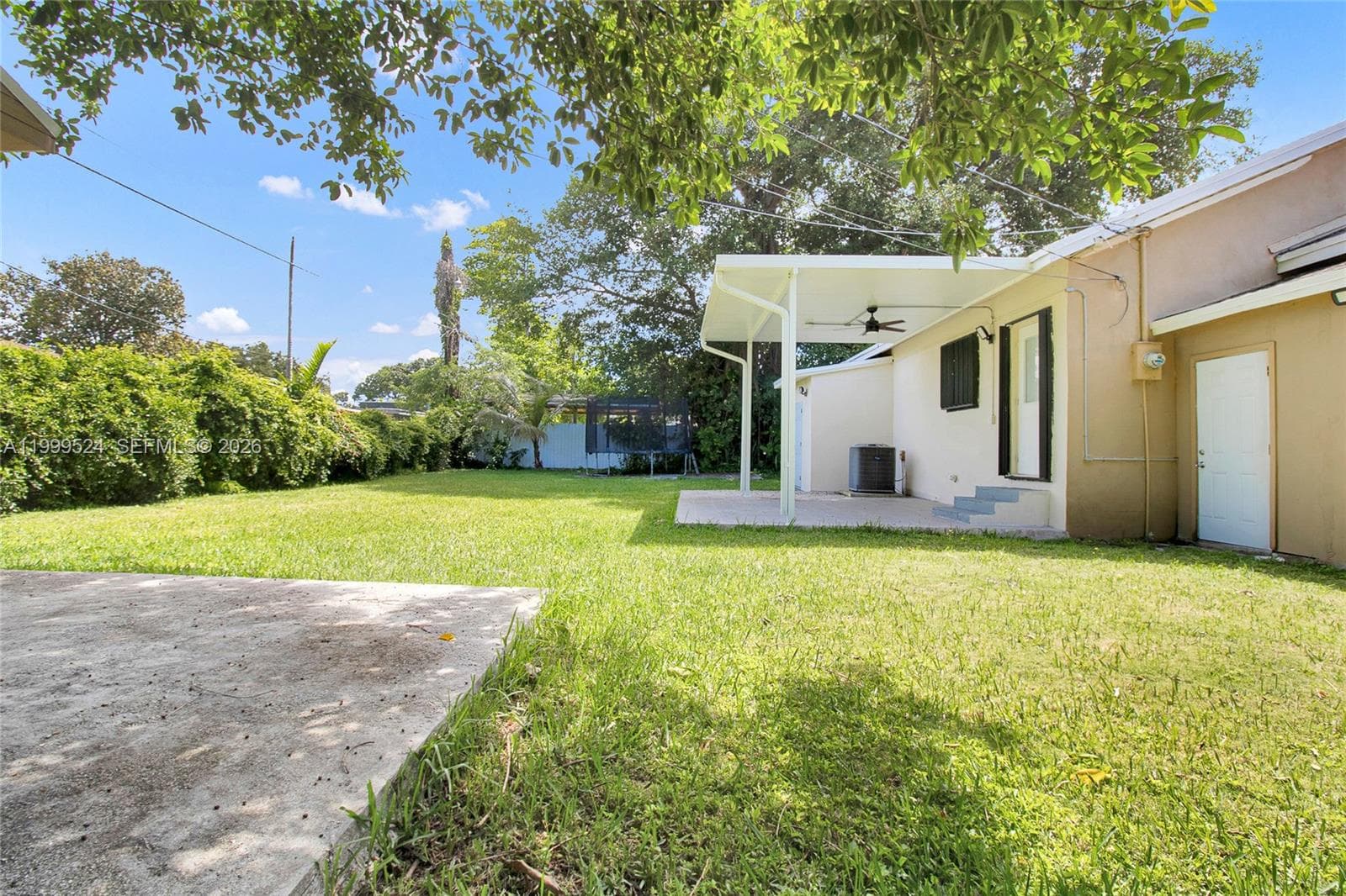 1925 NW 49th St, Miami FL 33142 — 28