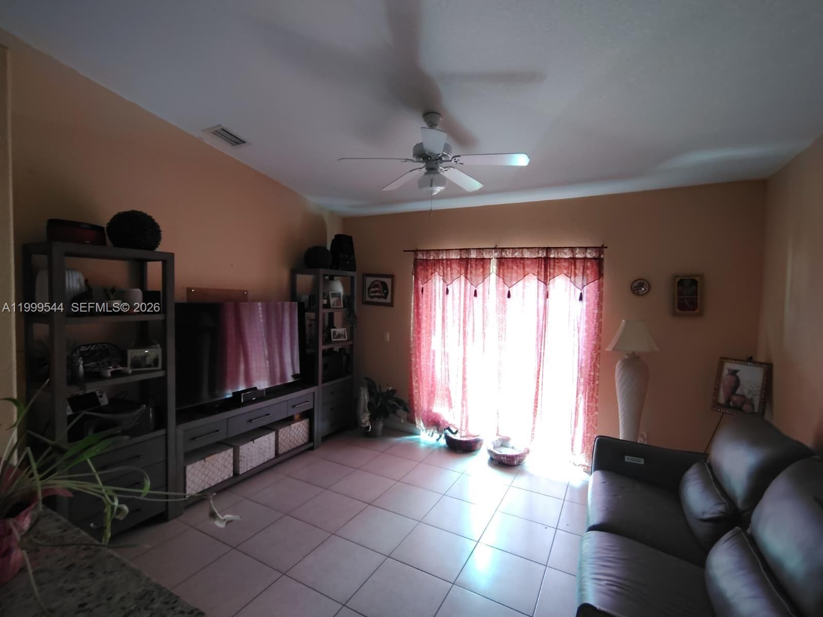 7736 NW 197 LN, Hialeah FL 33015 — 2