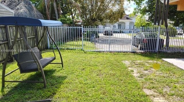 7736 NW 197 LN, Hialeah FL 33015 — 11