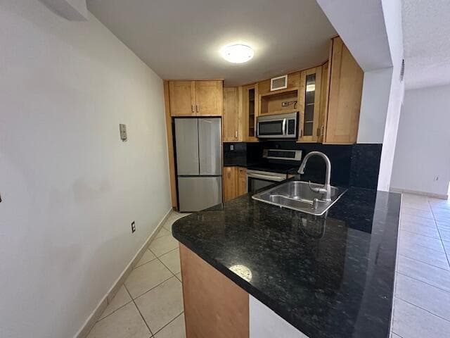 10237 NW 9th St Circle # 4, Miami FL 33172 — 3