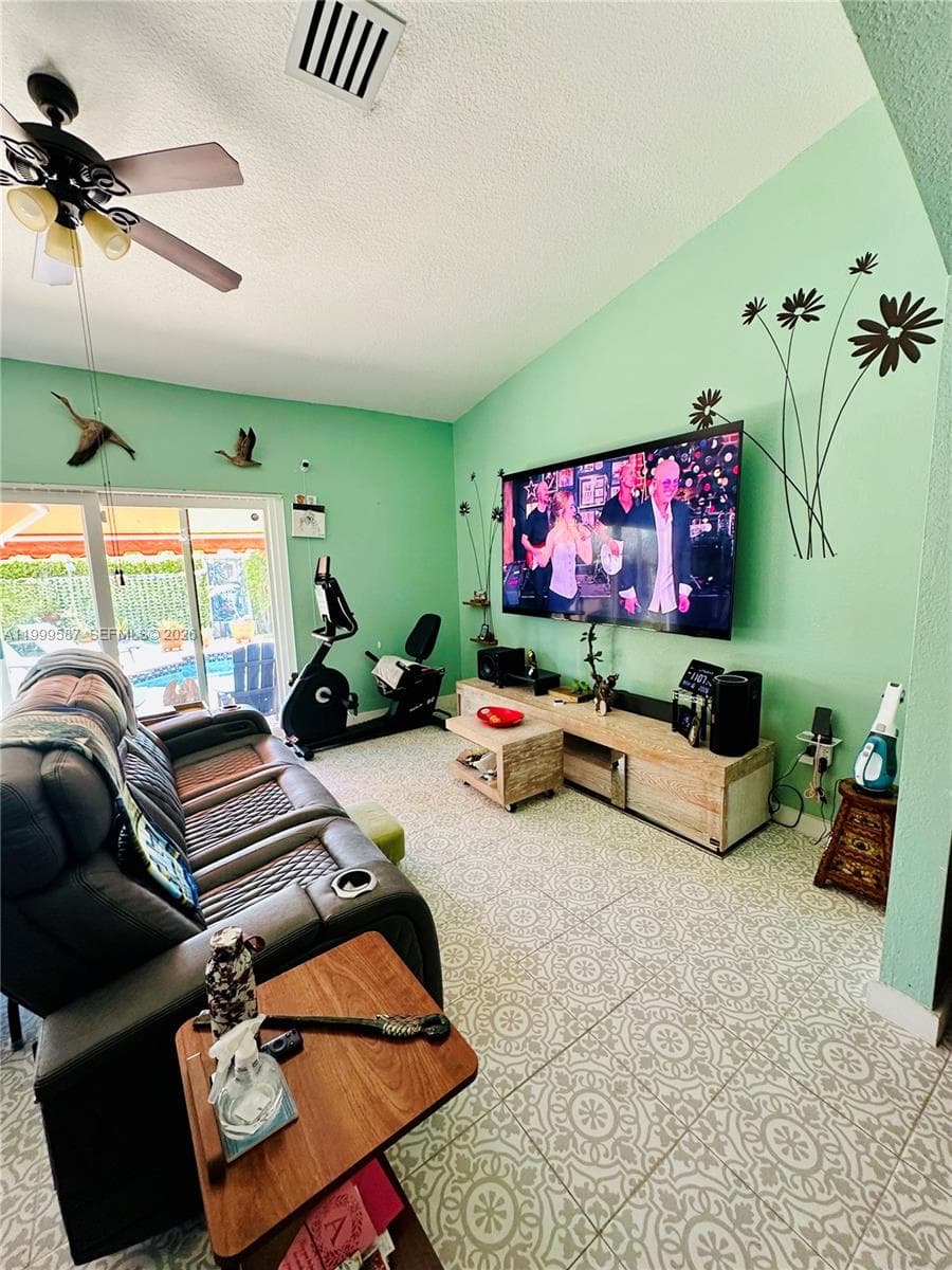 14531 SW 160th Ct, Miami FL 33196 — 13