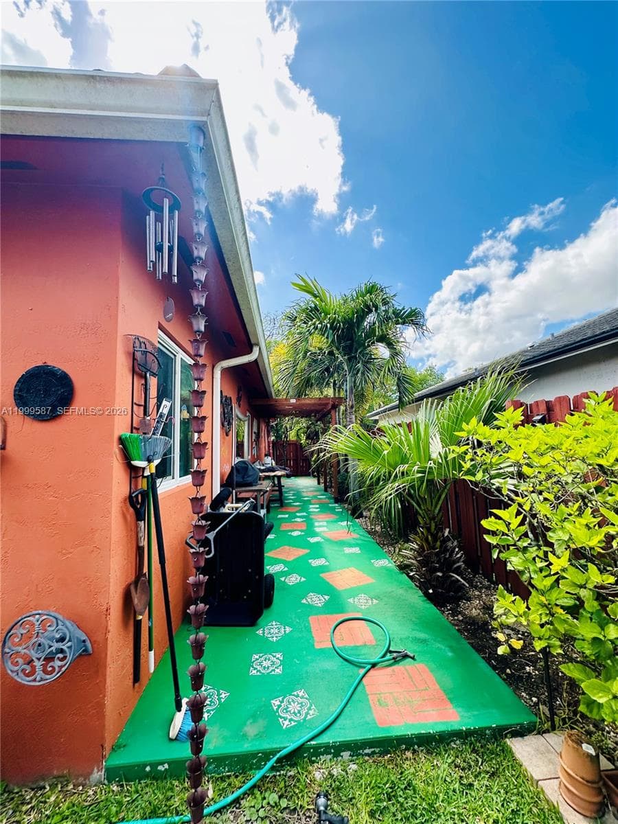 14531 SW 160th Ct, Miami FL 33196 — 53
