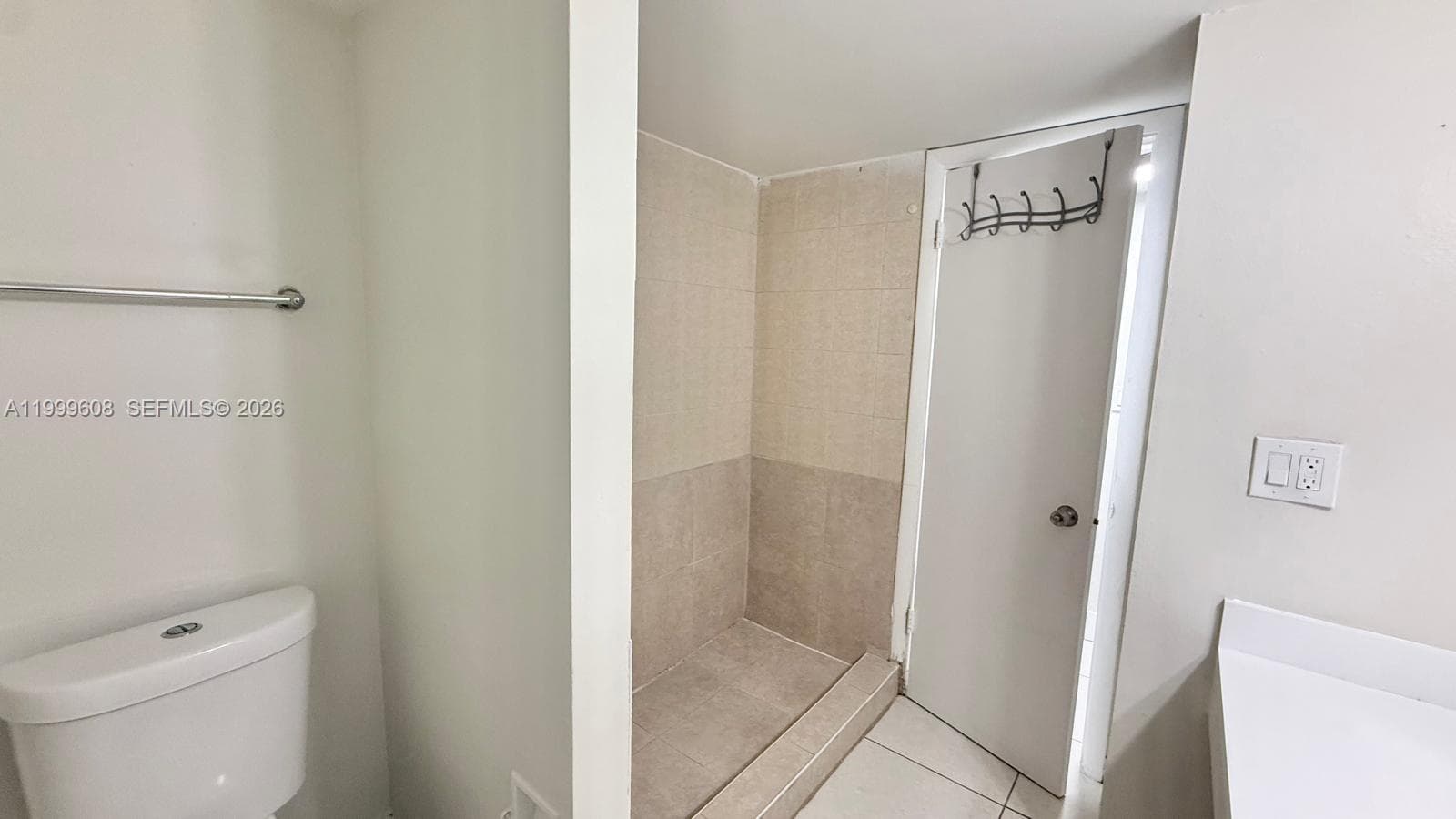 17650 NW 68th Ave # A2001, Hialeah FL 33015 — 25