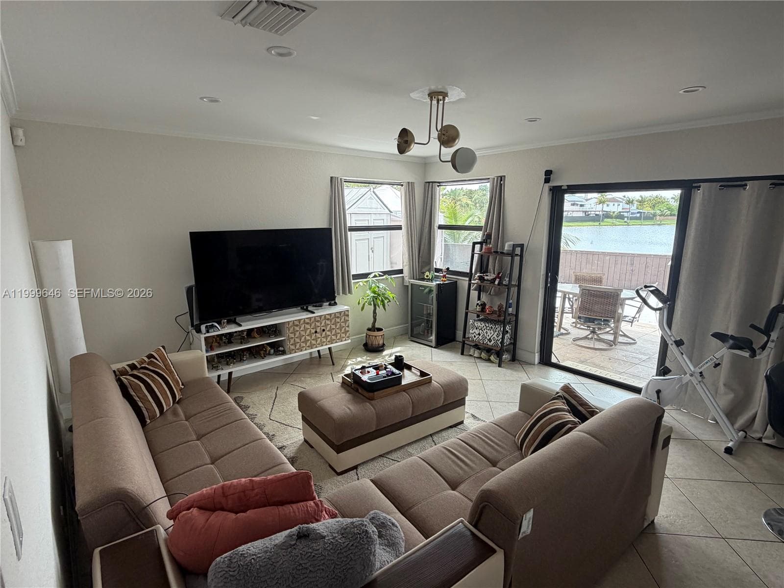 13267 SW 9th Ln, Miami FL 33184 — 15
