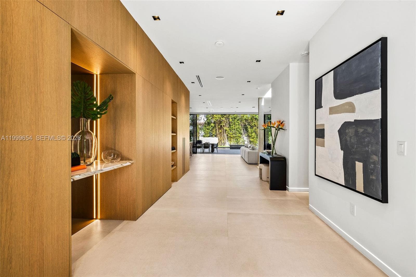 325 W 63rd St, Miami Beach FL 33141 — 6