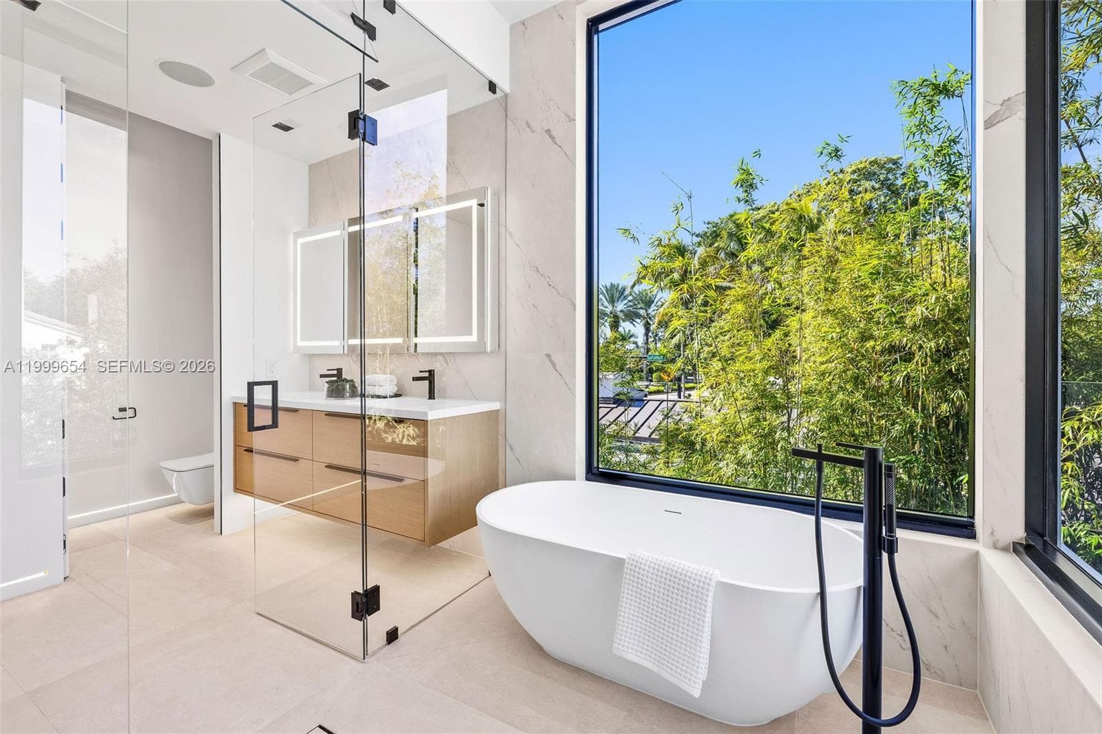 325 W 63rd St, Miami Beach FL 33141 — 46