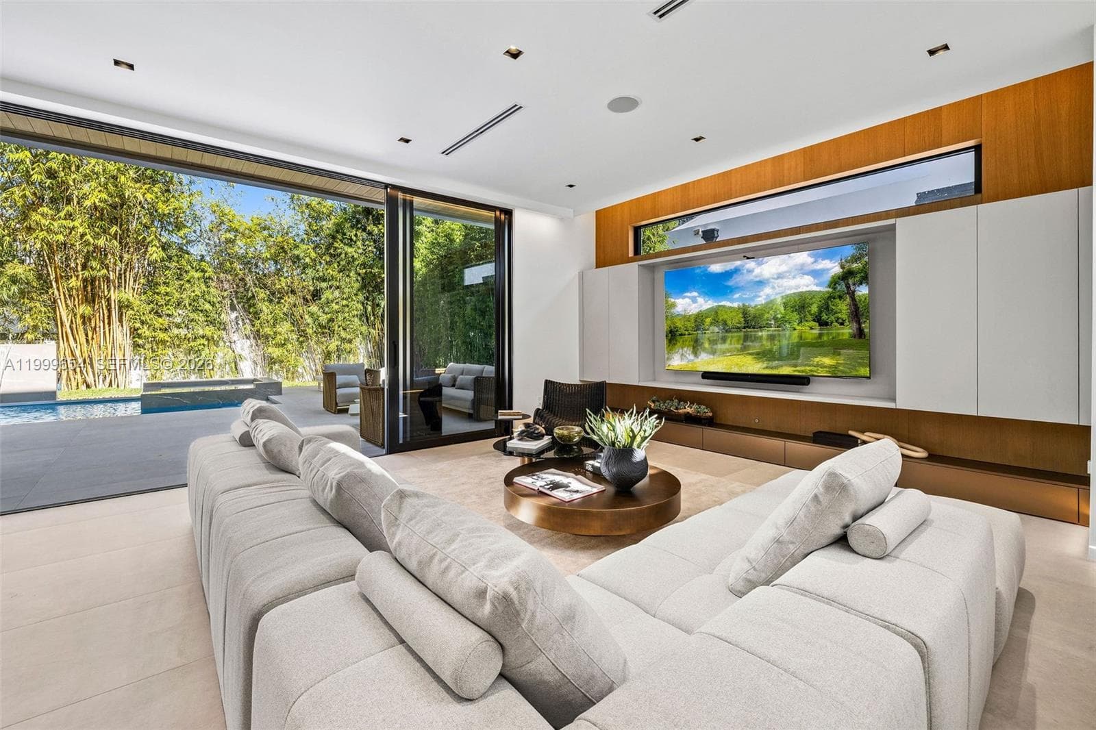 325 W 63rd St, Miami Beach FL 33141 — 28