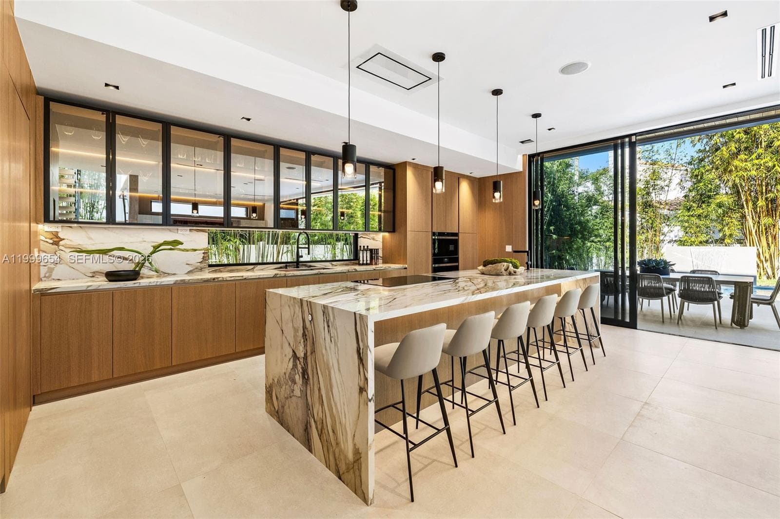 325 W 63rd St, Miami Beach FL 33141 — 20