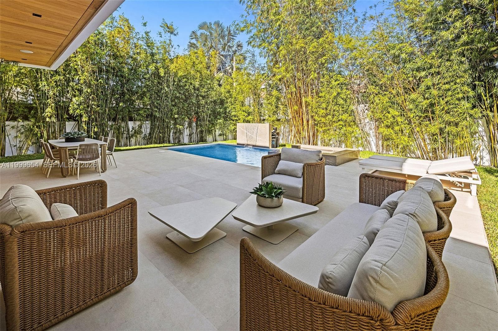 325 W 63rd St, Miami Beach FL 33141 — 34
