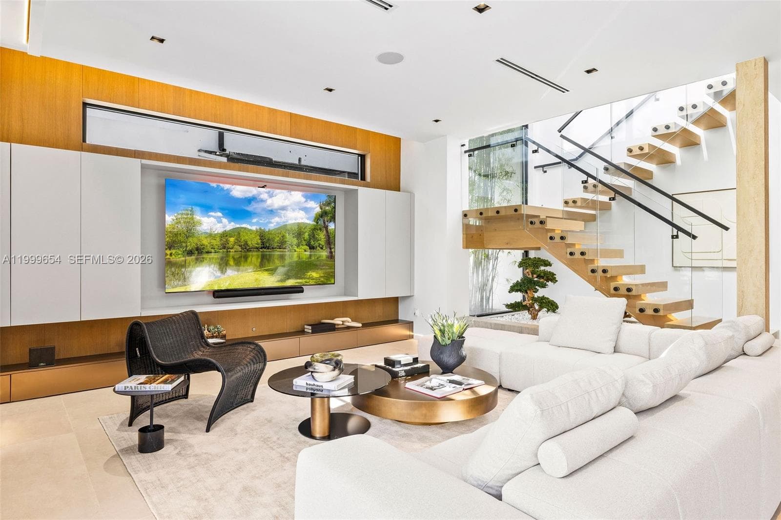 325 W 63rd St, Miami Beach FL 33141 — 29