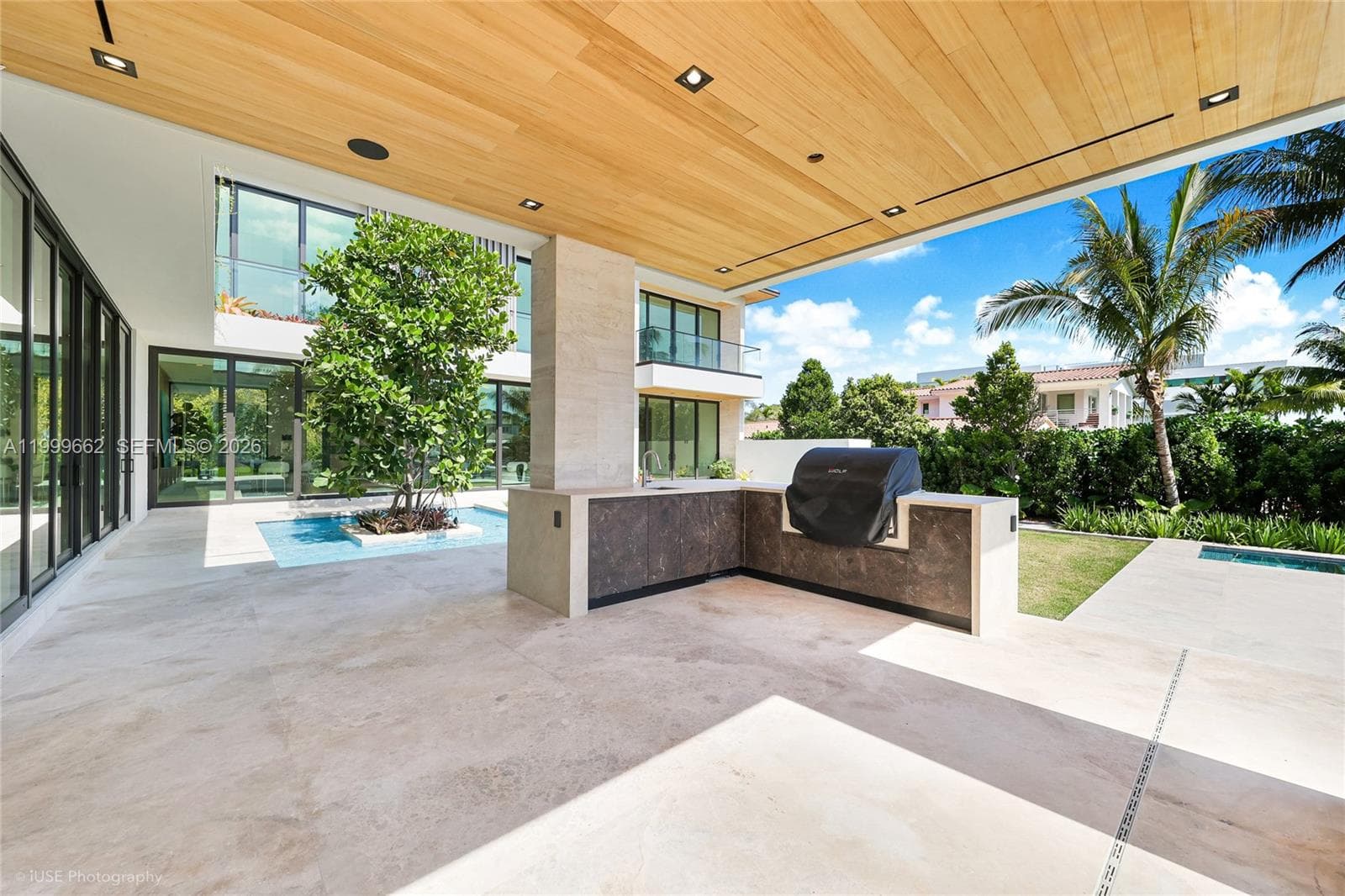 770 Lake Rd, Miami FL 33137 — 18