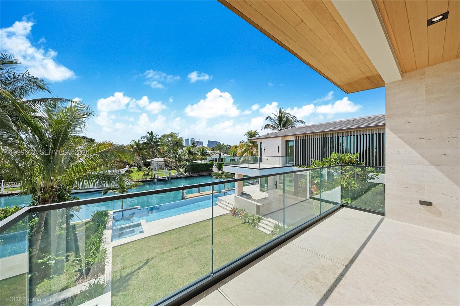 770 Lake Rd, Miami FL 33137 — 19