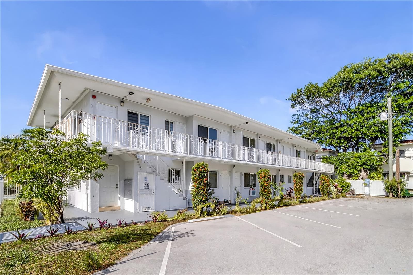 8129 Abbott Ave # 10, Miami Beach FL 33141 — 2