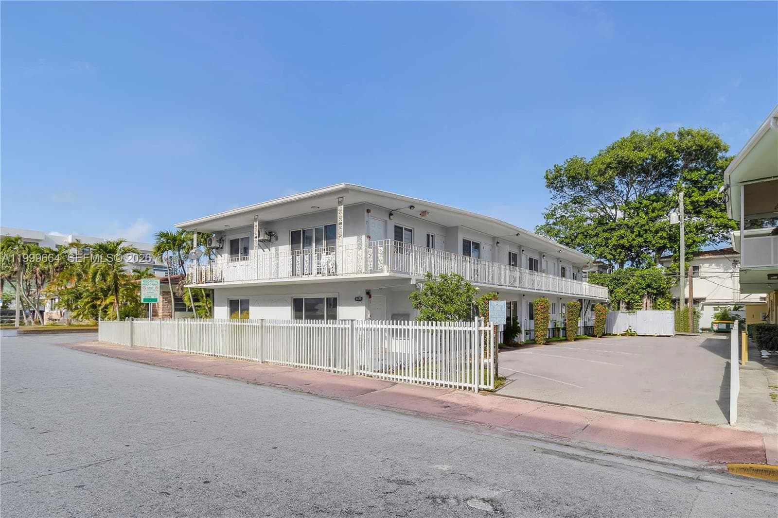8129 Abbott Ave # 10, Miami Beach FL 33141 — 3