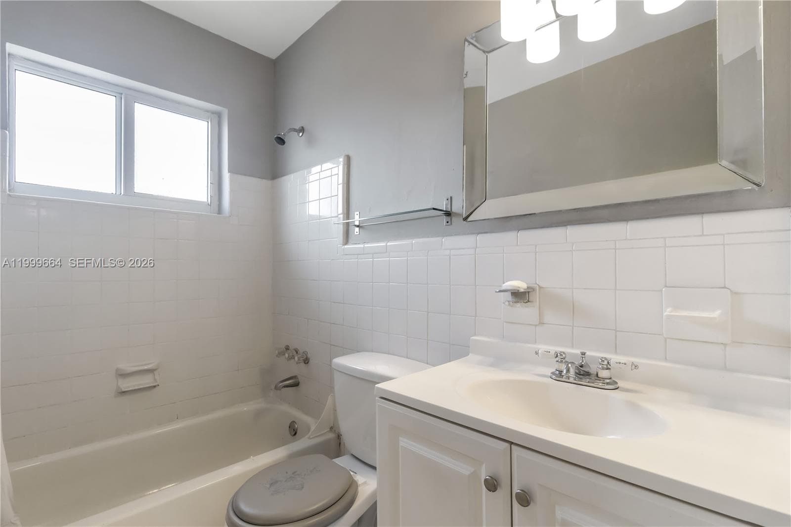 8129 Abbott Ave # 10, Miami Beach FL 33141 — 11
