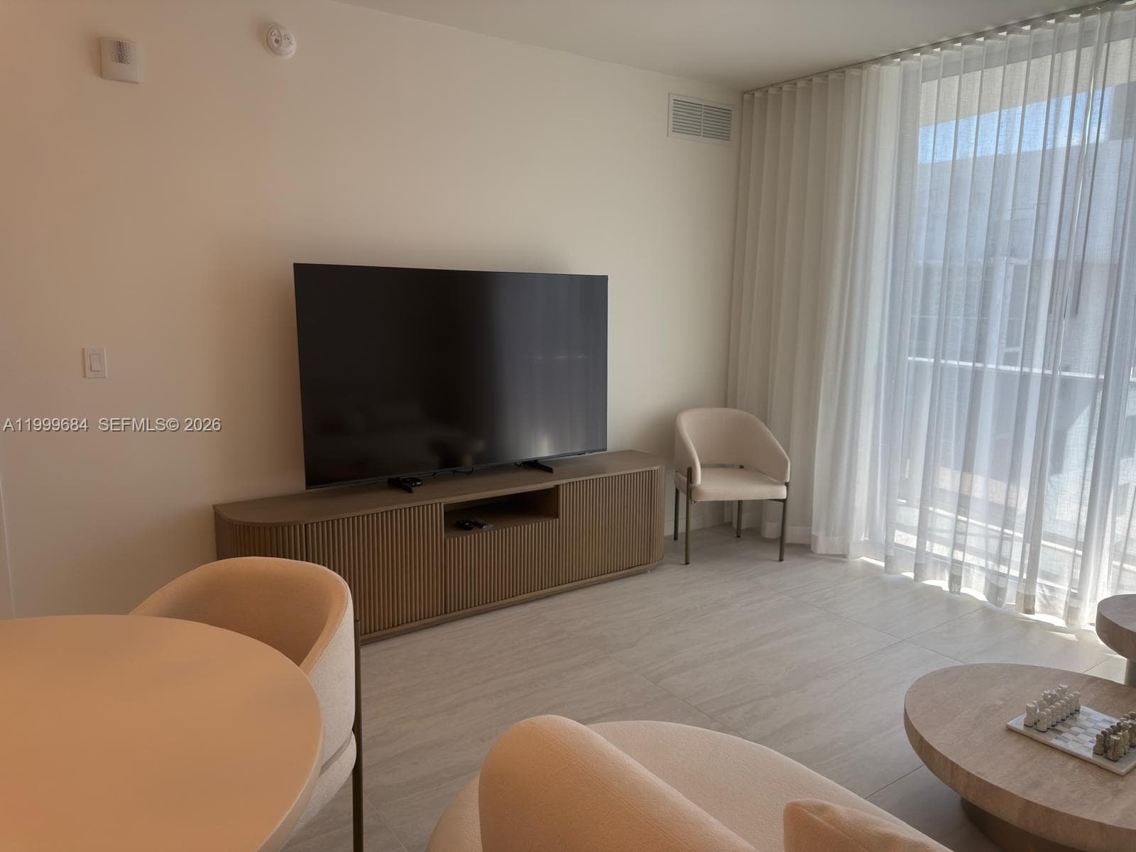 77 SE 5TH Street # 4214, Miami FL 33131 — 16