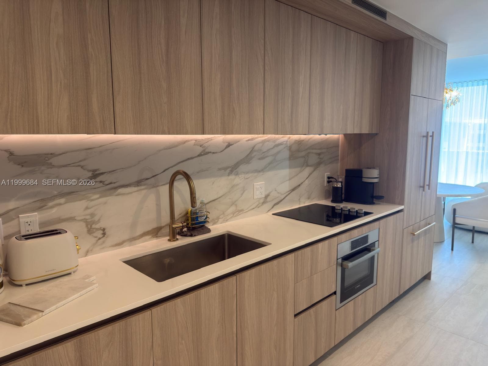 77 SE 5TH Street # 4214, Miami FL 33131 — 12