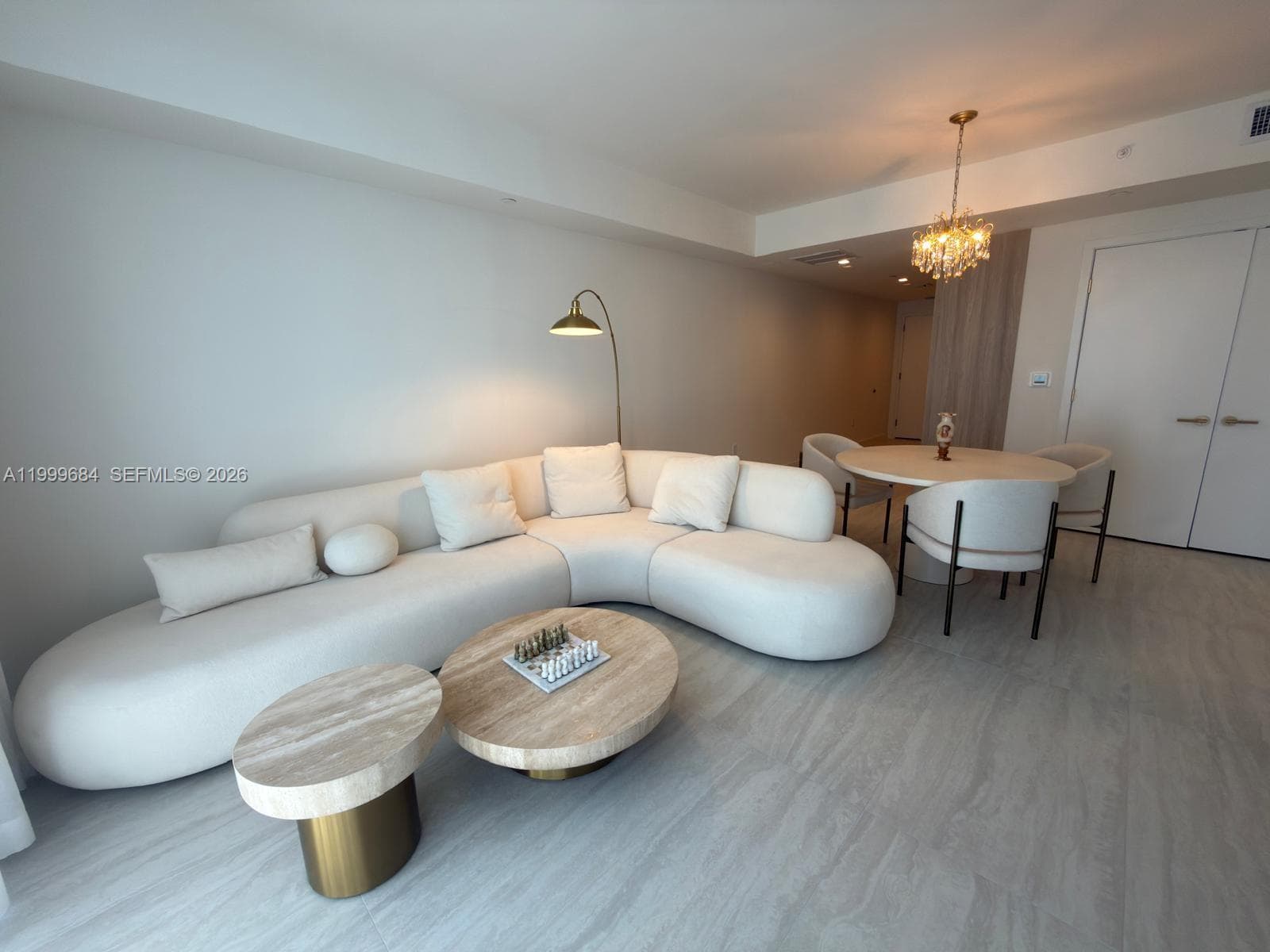 77 SE 5TH Street # 4214, Miami FL 33131 — 5