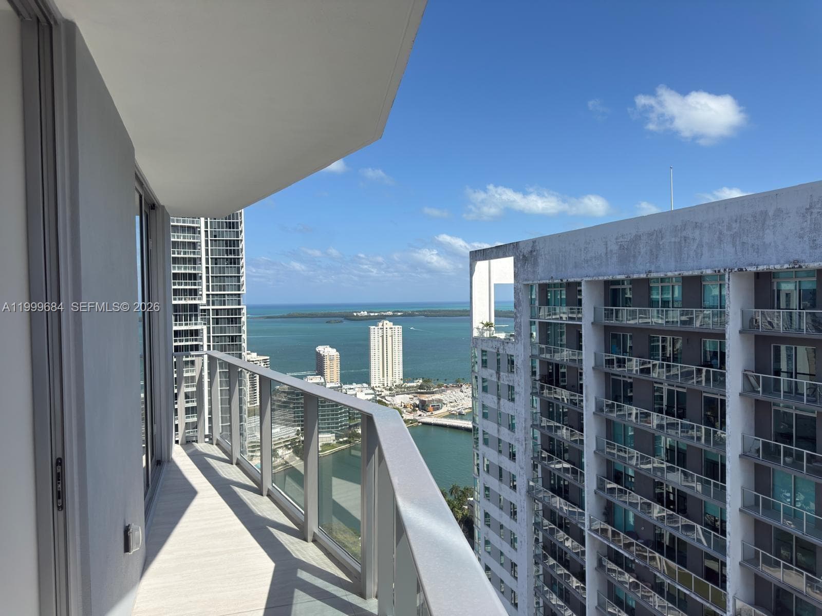 77 SE 5TH Street # 4214, Miami FL 33131 — 45