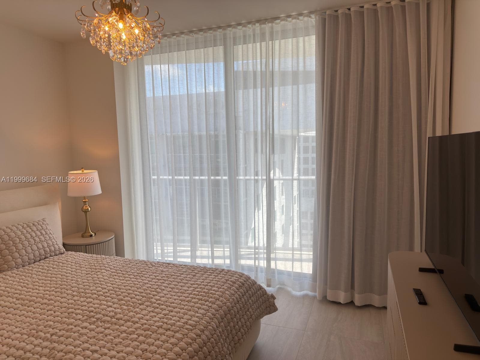 77 SE 5TH Street # 4214, Miami FL 33131 — 19