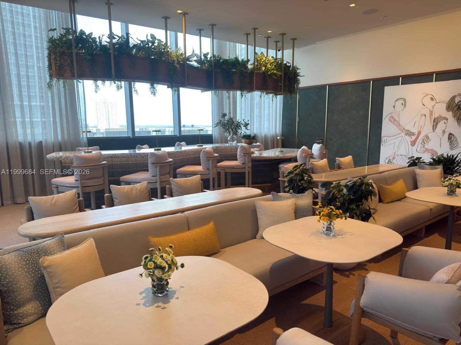 77 SE 5TH Street # 4214, Miami FL 33131 — 35