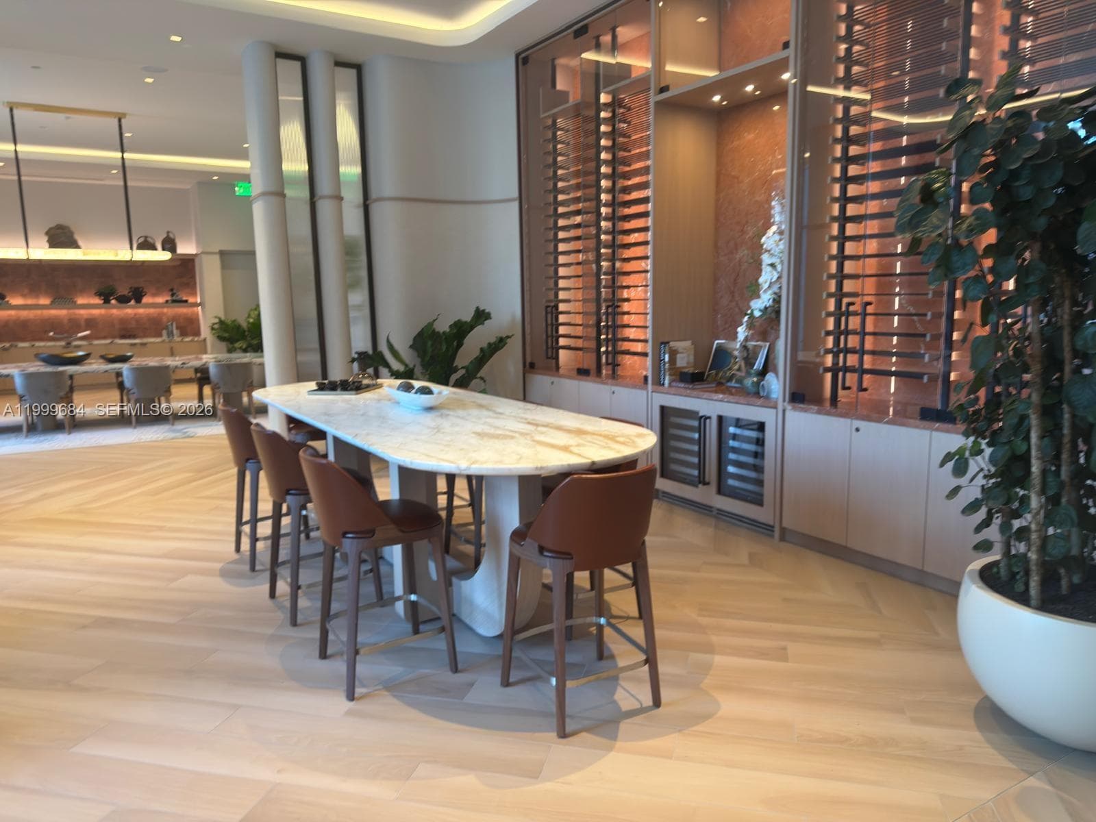 77 SE 5TH Street # 4214, Miami FL 33131 — 39
