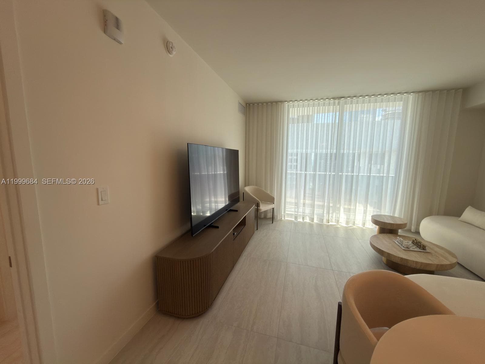 77 SE 5TH Street # 4214, Miami FL 33131 — 8