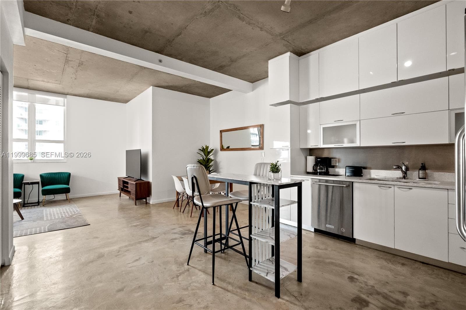 234 NE 3rd St # 1704, Miami FL 33132 — 12