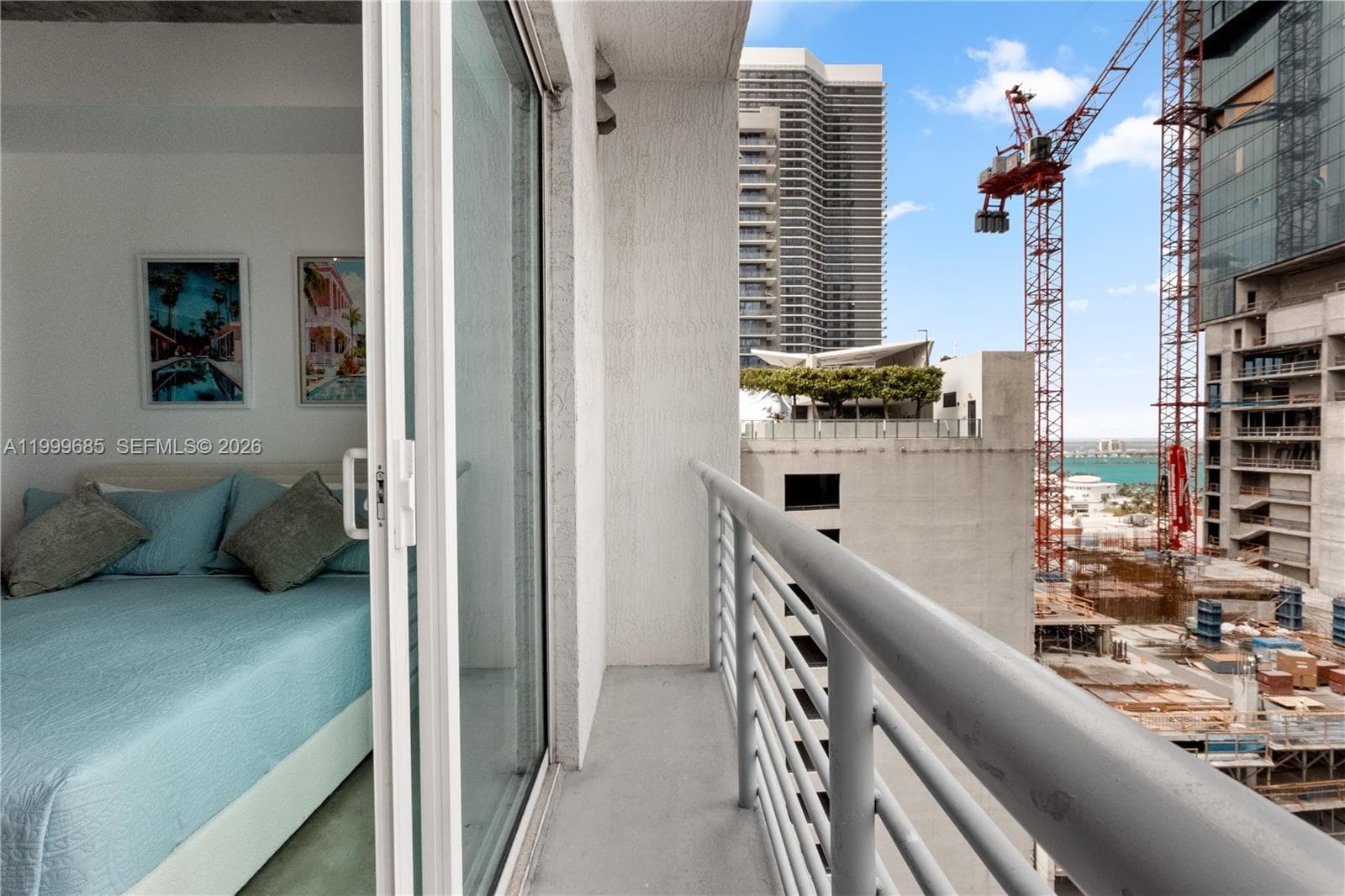 234 NE 3rd St # 1704, Miami FL 33132 — 32