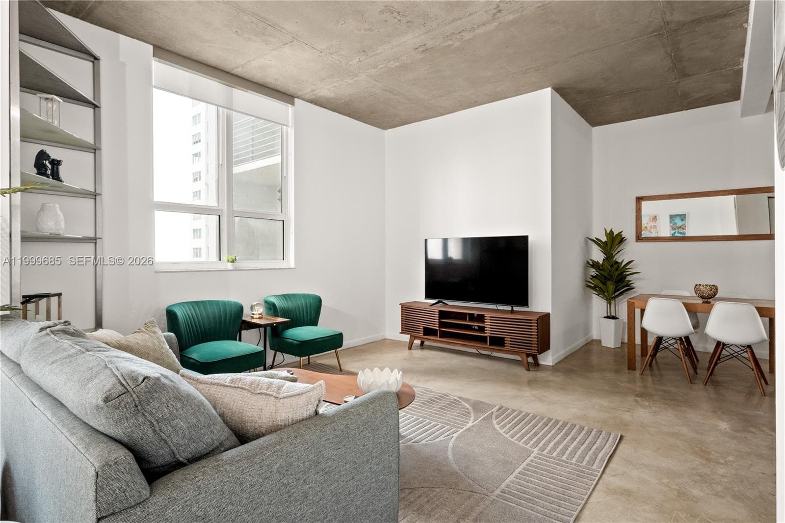 234 NE 3rd St # 1704, Miami FL 33132 — 24