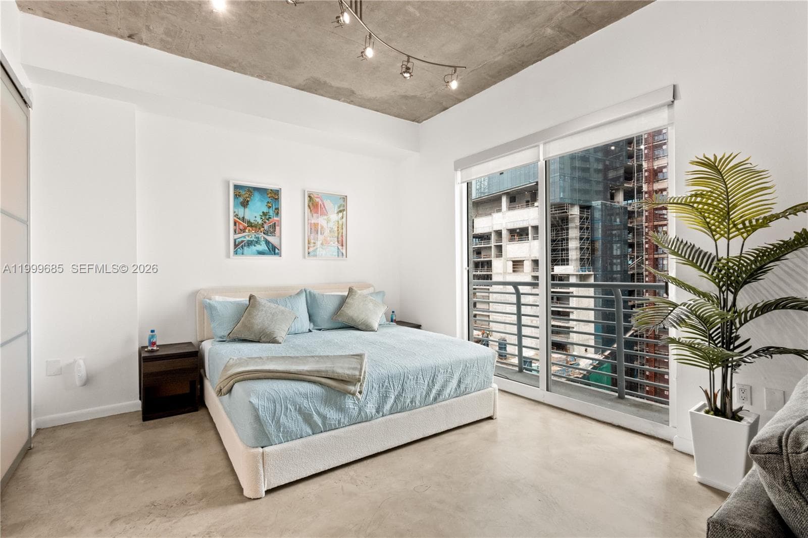 234 NE 3rd St # 1704, Miami FL 33132 — 8
