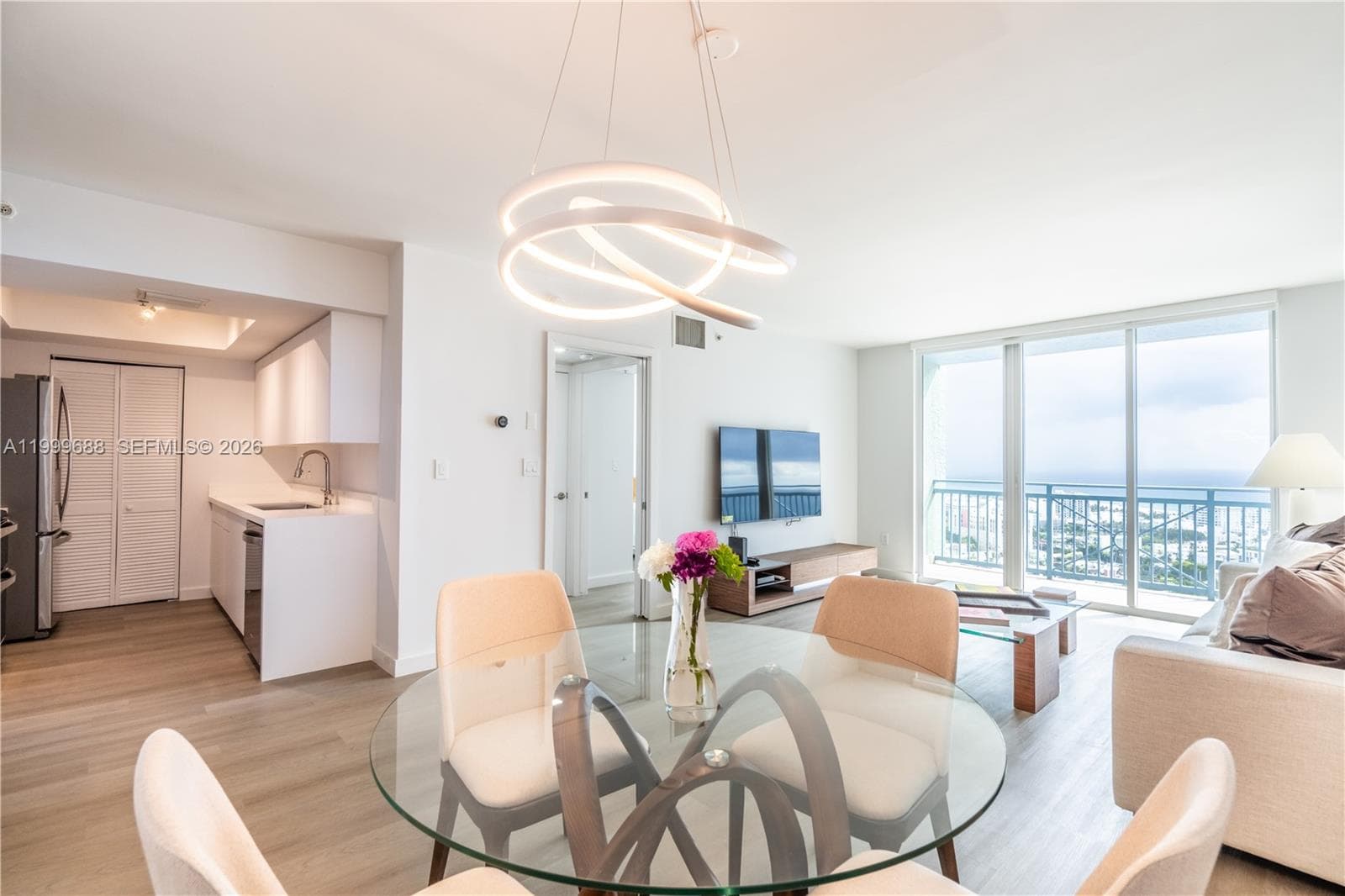 90 Alton Rd # 2807, Miami Beach FL 33139 — 1