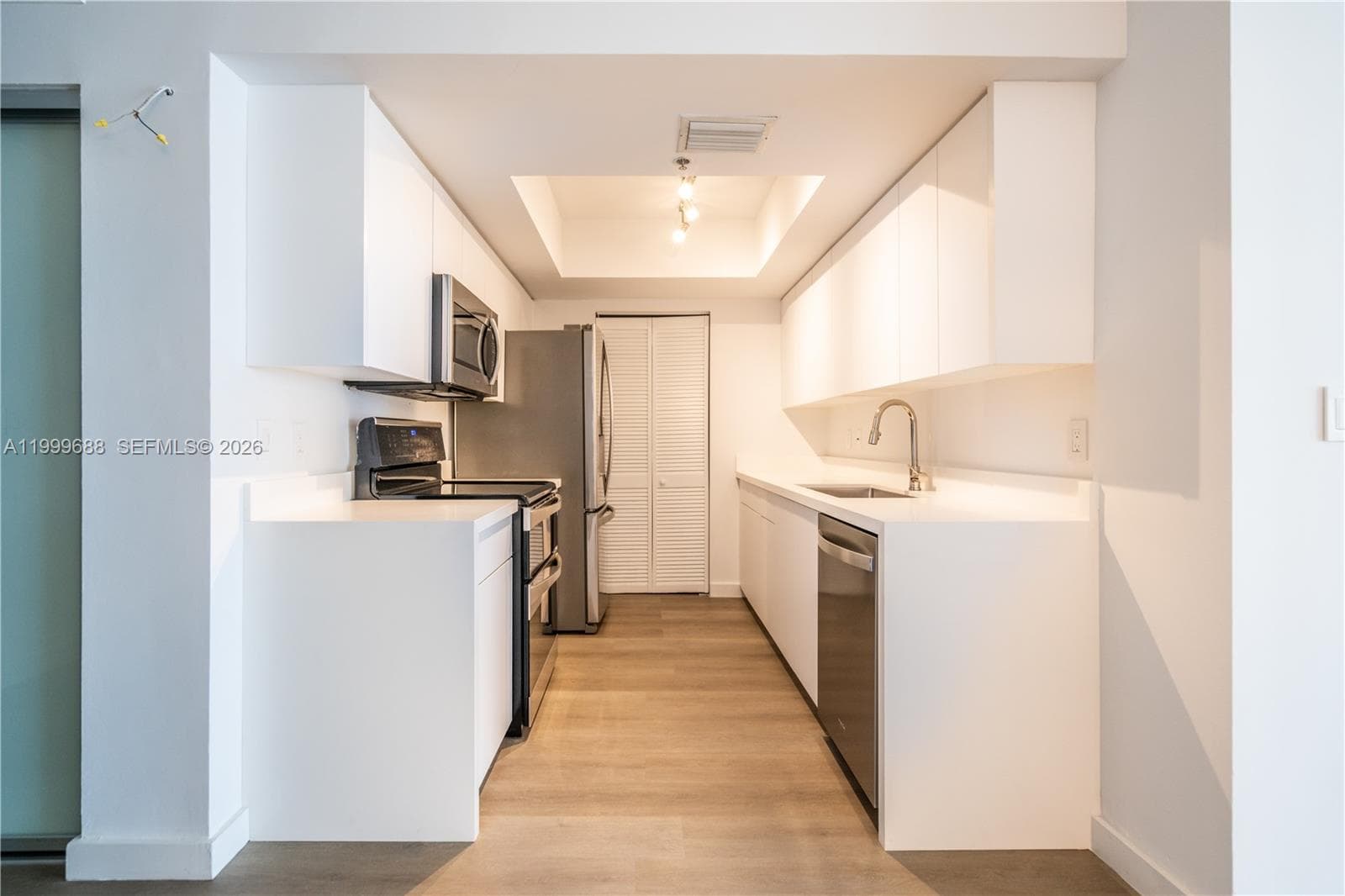 90 Alton Rd # 2807, Miami Beach FL 33139 — 9