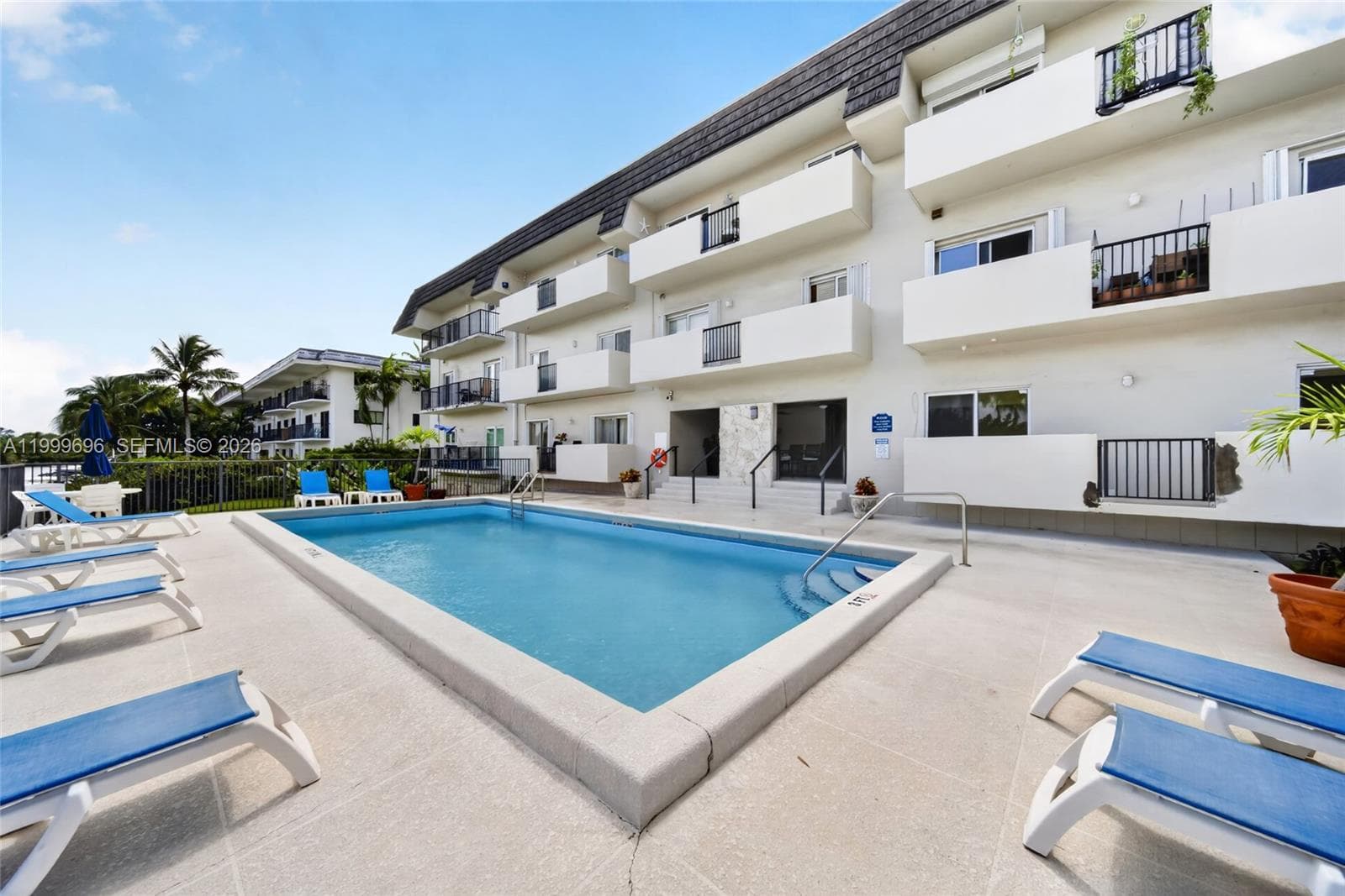 6815 Edgewater Dr # 108, Coral Gables FL 33133 — 27