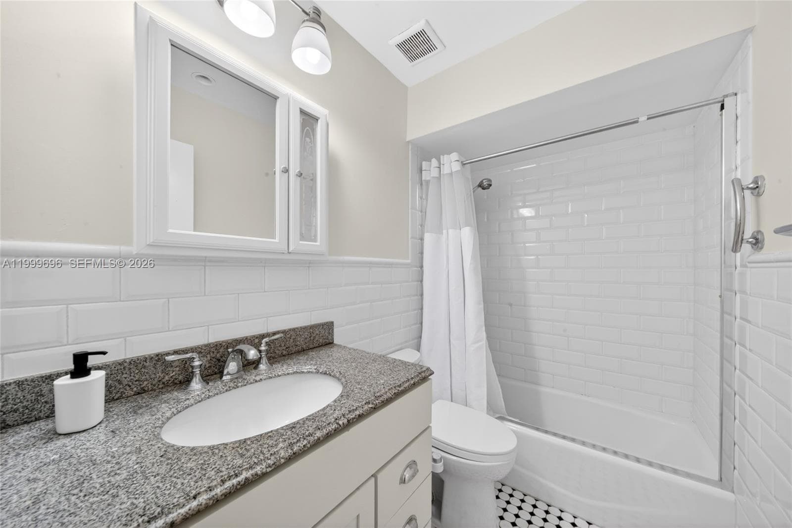6815 Edgewater Dr # 108, Coral Gables FL 33133 — 16