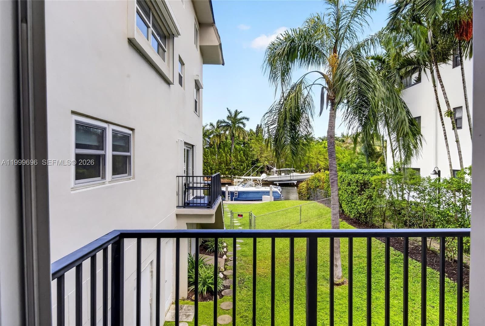 6815 Edgewater Dr # 108, Coral Gables FL 33133 — 18