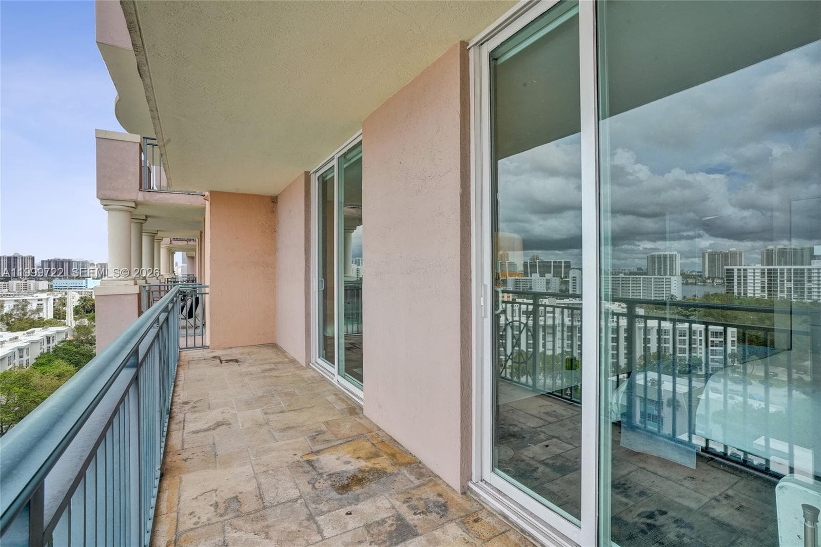 17555 Atlantic Blvd # 1202, Sunny Isles Beach FL 33160 — 33